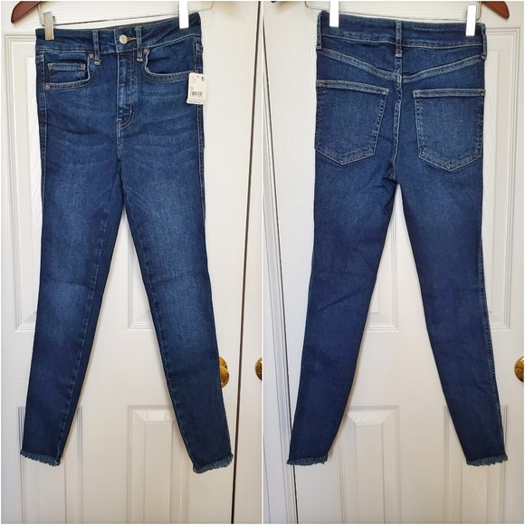 Free People Denim - Free People High Rise Frayed Raw Hem Dark Wash Skinny Jeans Deep Indigo